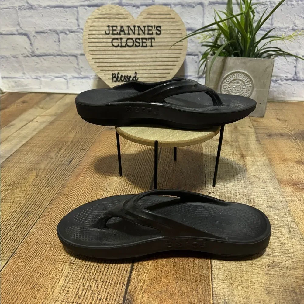 Oofos Sandals 10 Black Oolala Thong Comfort Slip On Recovery Walking Sandals